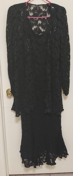 2pc Lace Dress - Picture 1 of 6